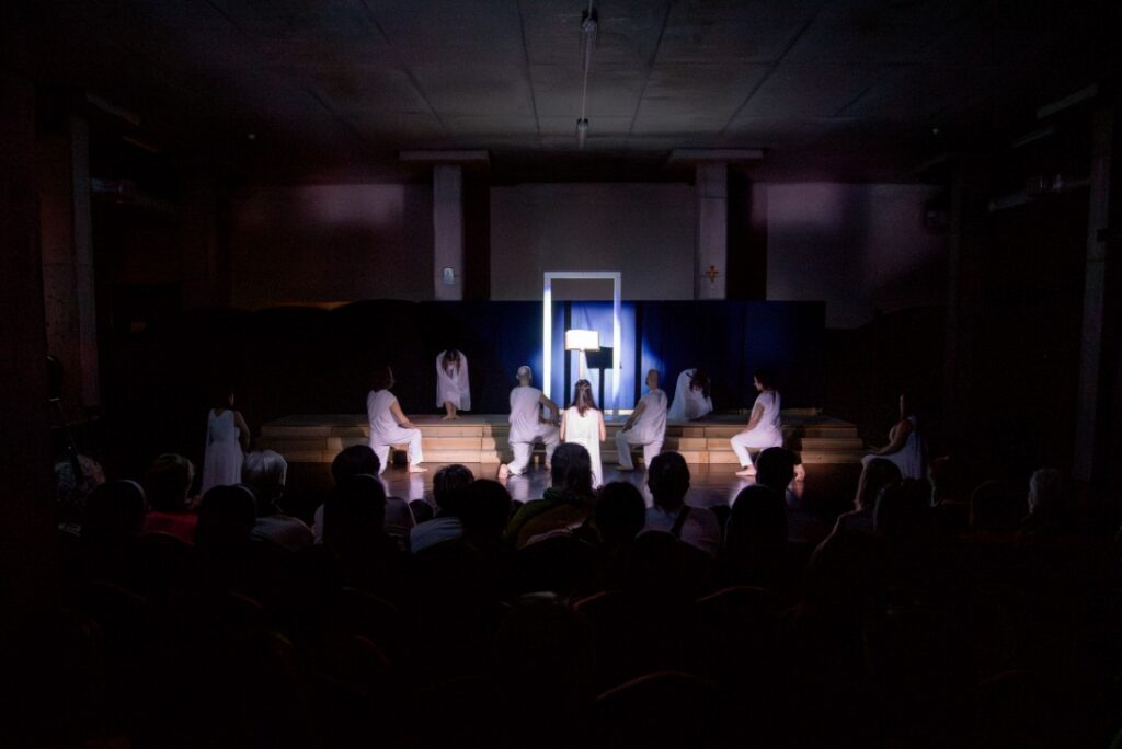 światło, teatr tańca lilia