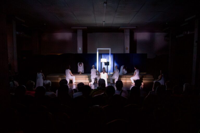 światło, teatr tańca lilia